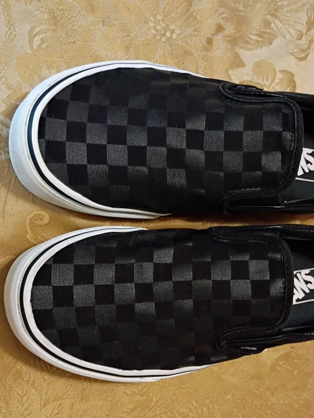 VANS Men's Black & Black Checkerboard Slip-On Sneakers Men's 8.0 Women's 9.5